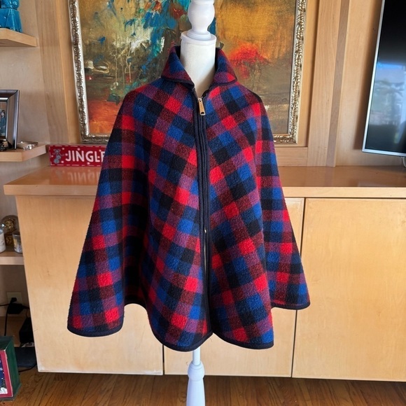 Vintage Mid Century Reversible Wool Plaid Ideal Cape - Picture 1 of 16